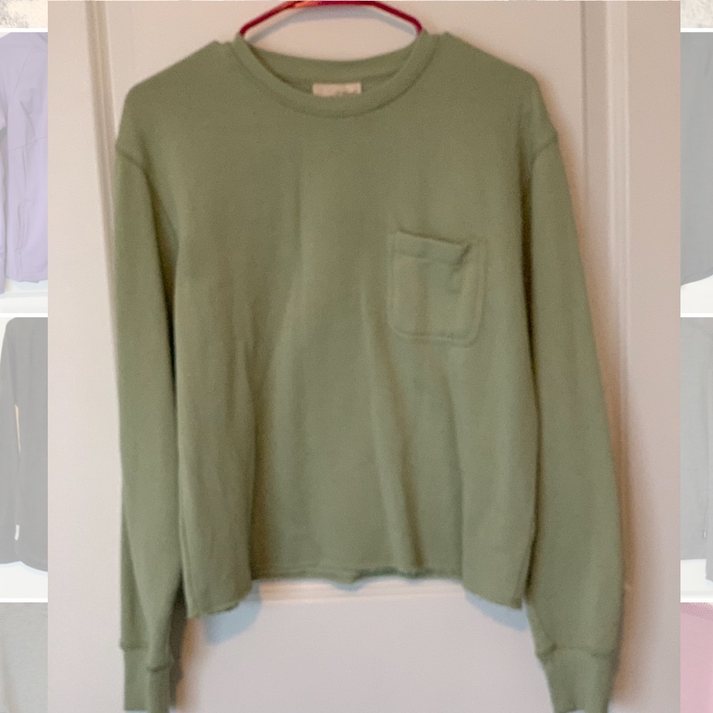 Sweatshirt